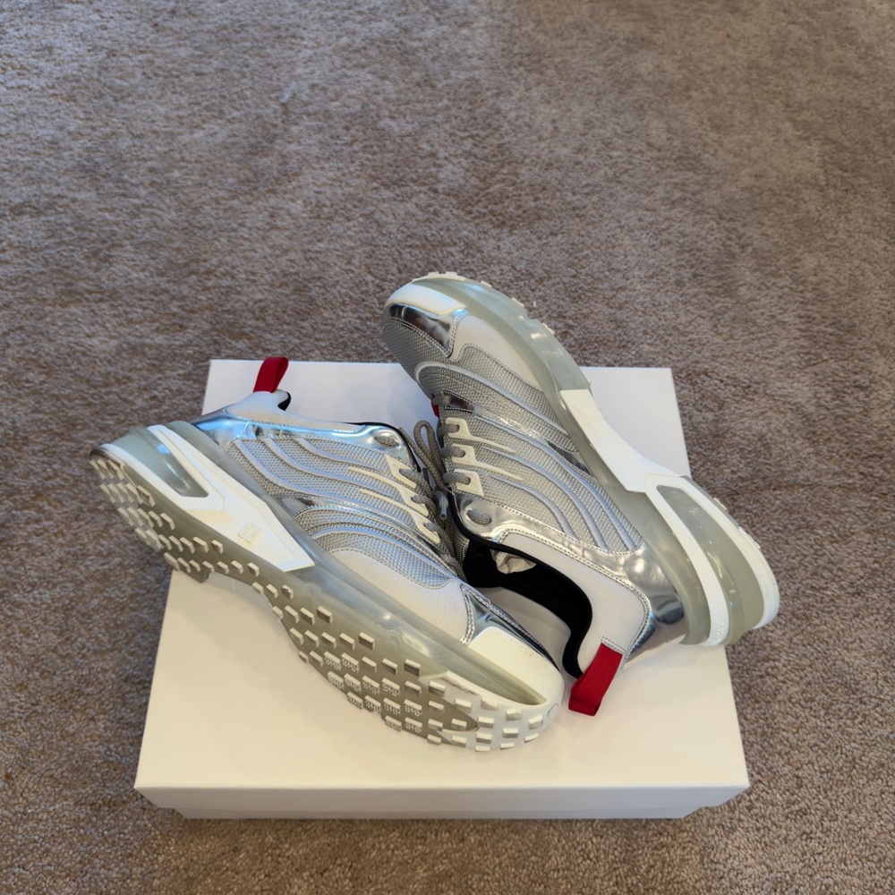 Givenchy Giv 1 Sneakers